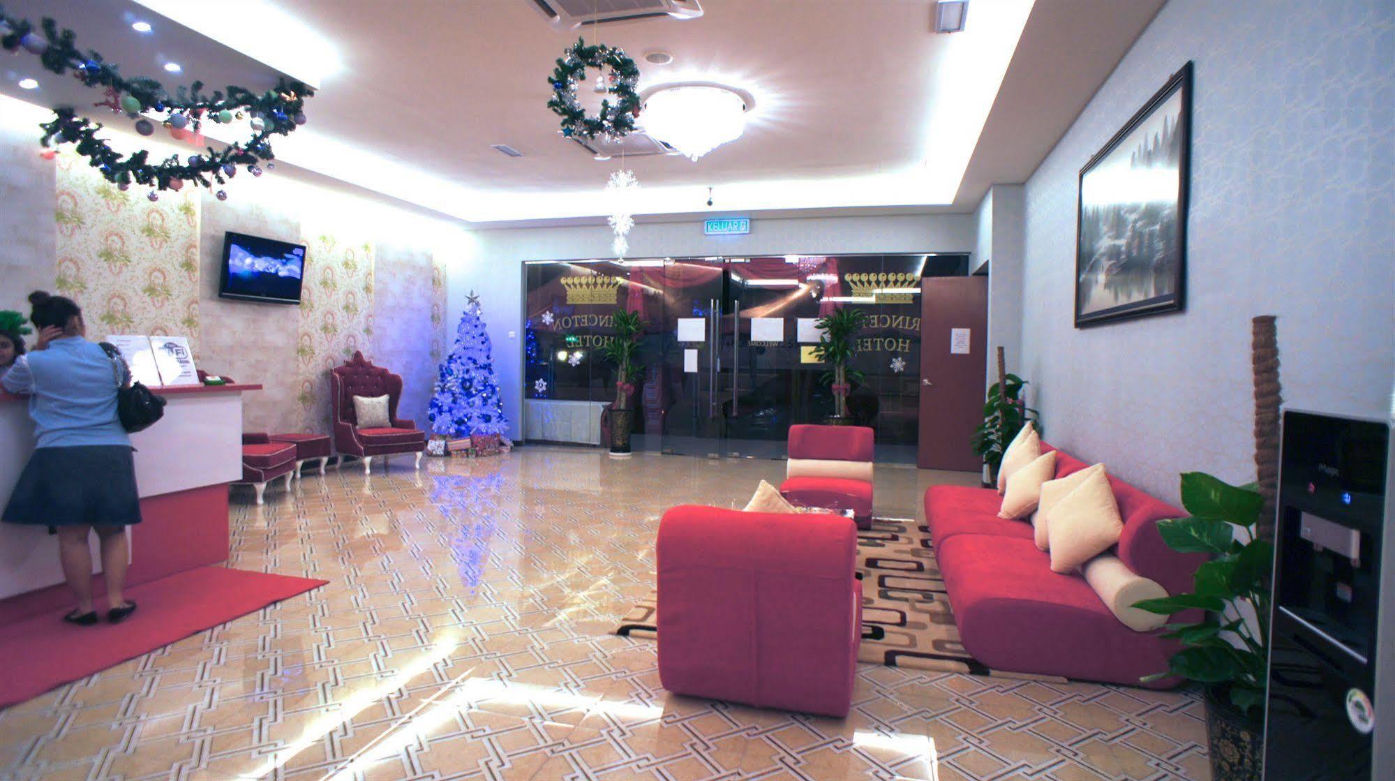 Hotel Zamburger Bukit Indah Джохор-Бару Экстерьер фото